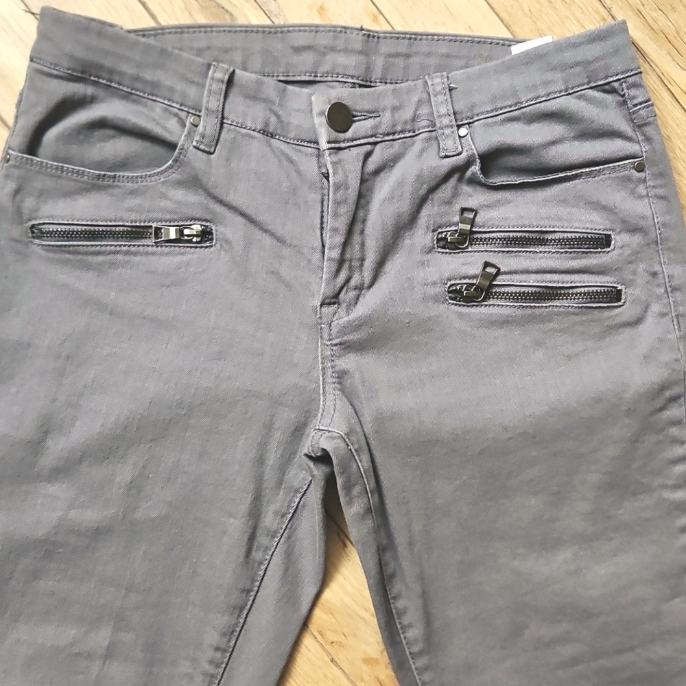 Blank NYC grey jeans with zippers, size 29